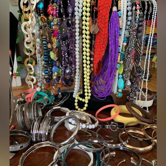 1/2 Pound Jewelry Lot - Picture 13 of 16